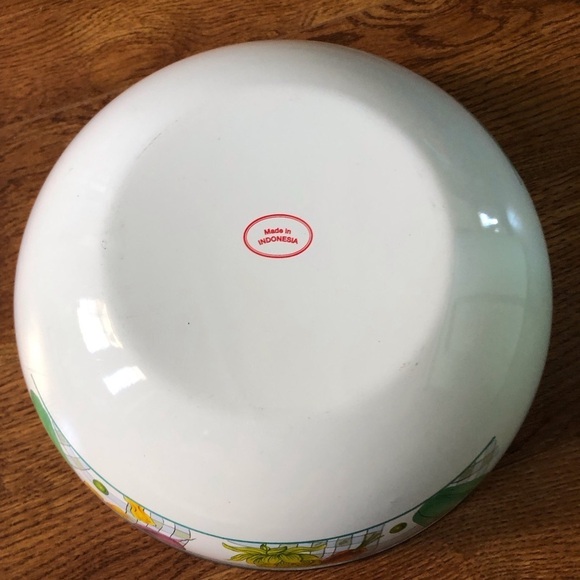 Vintage enamel veggie serving bowl - Picture 6 of 6